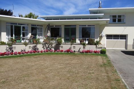 Photo of property in 35 Mount Cook Road, Fairlie, 7925