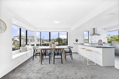 Photo of property in 19 Alexandra Street, Riverhead, 0820