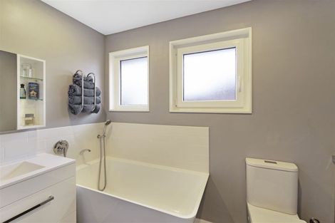 Photo of property in 23 Jenkins Avenue, Redwood, Christchurch, 8051