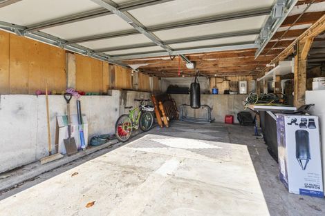 Photo of property in 26 Whakawhiti Street, Marfell, New Plymouth, 4310