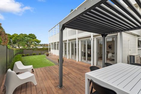 Photo of property in 1 Endymion Place, Half Moon Bay, Auckland, 2012
