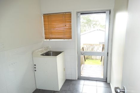 Photo of property in 23 Luckens Road, West Harbour, Auckland, 0618