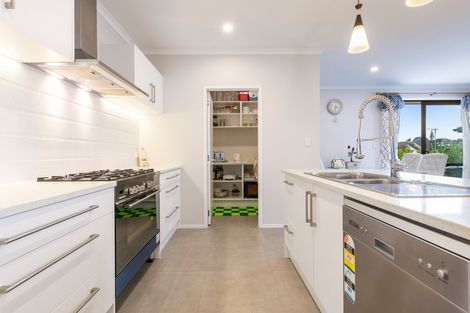 Photo of property in 27 Landing Drive, Pyes Pa, Tauranga, 3112