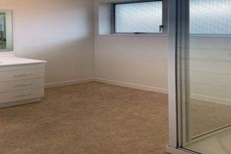 Photo of property in 141 Hills Road, Edgeware, Christchurch, 8013