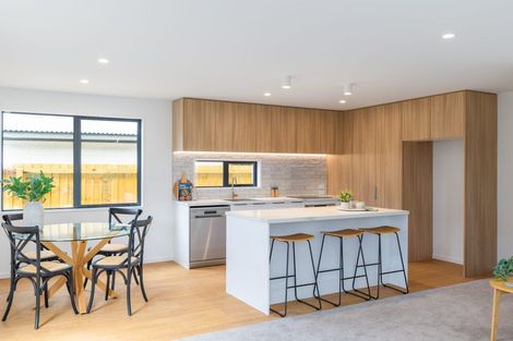 Photo of property in 96a Willryan Avenue, New Brighton, Christchurch, 8083