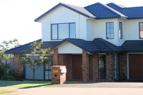 Photo of property in 1 Dairyland Drive, East Tamaki Heights, Auckland, 2016