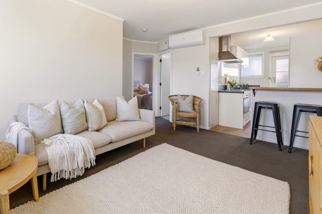 Photo of property in 2/22 Holly Road, St Albans, Christchurch, 8014