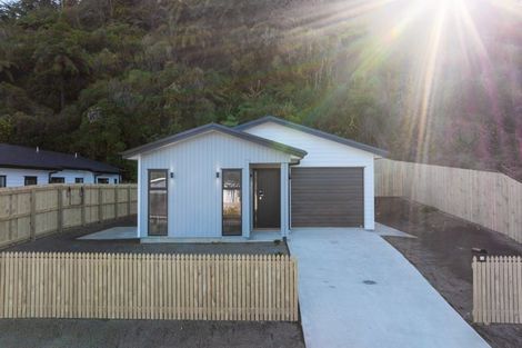 Photo of property in 24 Colorado Road, Totara Park, Upper Hutt, 5018