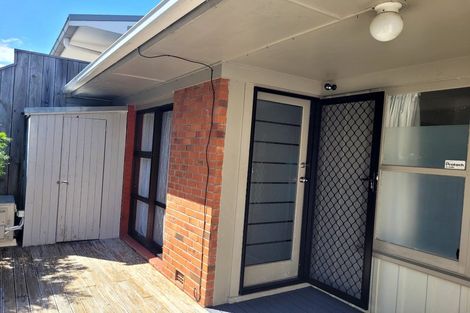 Photo of property in 3/20 Seaview Road, Castor Bay, Auckland, 0620