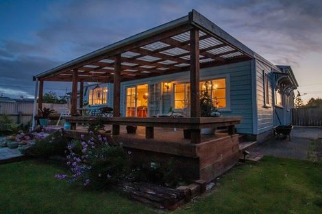 Photo of property in 157 Peel Street, Westport, 7825