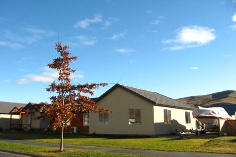 Photo of property in 52 Erskine Street, Lake Hayes, Queenstown, 9304