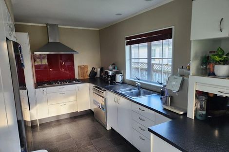 Photo of property in 22 Cromwell Drive, Fitzroy, Hamilton, 3206