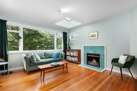Photo of property in 70 Curtis Street, Northland, Wellington, 6012