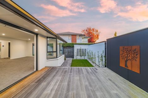 Photo of property in 33 Church Lane, Merivale, Christchurch, 8014