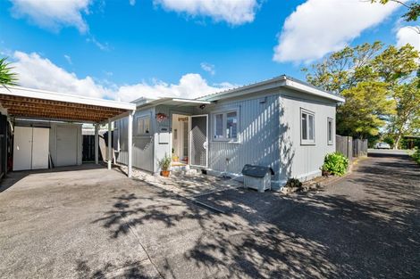 Photo of property in 176 Henderson Valley Road, Henderson, Auckland, 0612