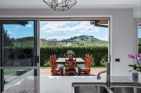 Photo of property in 90 Dalmore Way, Acacia Bay, Taupo, 3385