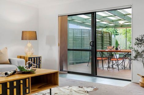 Photo of property in 1/13 Thornton Road, Milford, Auckland, 0620