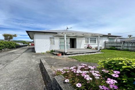 Photo of property in 28 Ranui Road, Stoke, Nelson, 7011