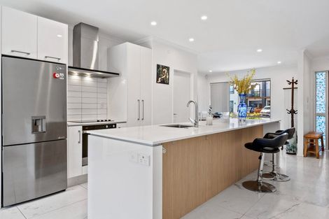 Photo of property in 53 Glidepath Road, Hobsonville, Auckland, 0616