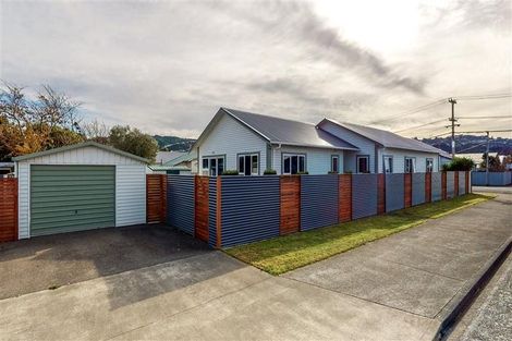 Photo of property in 30 South Street, Petone, Lower Hutt, 5012
