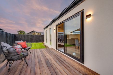 Photo of property in 27 Reece Place, Marshland, Christchurch, 8051