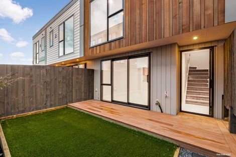 Photo of property in 128 Titirangi Road, New Lynn, Auckland, 0600