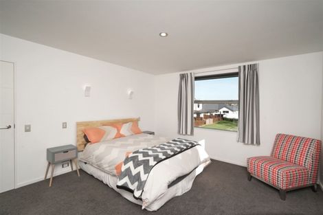 Photo of property in 4/20 Old Red Barn Road, Halswell, Christchurch, 8025
