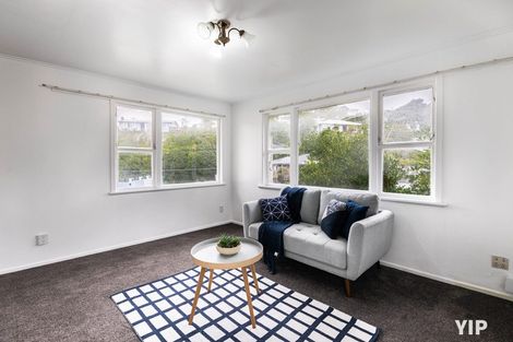 Photo of property in 1b Link Road, Newlands, Wellington, 6037