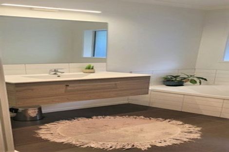 Photo of property in 19 Mooring Close, Whitby, Porirua, 5024