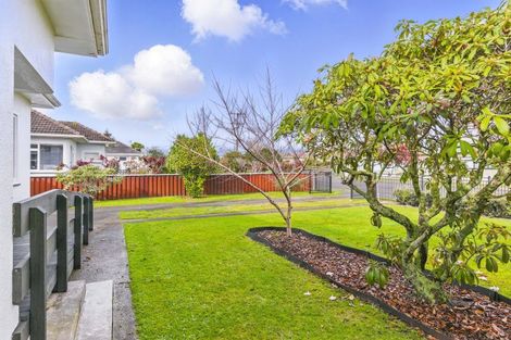 Photo of property in 18 Hannan Street, Levin, 5510