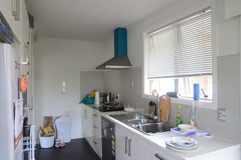 Photo of property in 19 Segedin Place, Glenfield, Auckland, 0629