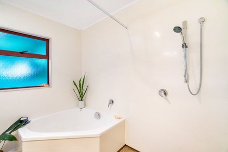 Photo of property in 8a Balmoral Street, Taradale, Napier, 4112