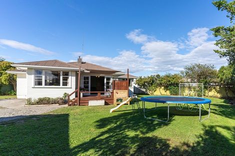 Photo of property in 3 Woburn Place, Takaro, Palmerston North, 4412