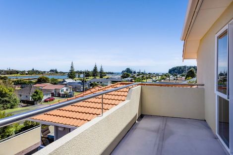 Photo of property in 50 Leslie Street, Waitara, 4320