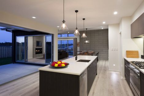 Photo of property in 58 Seven Oaks Drive, Kinloch, Taupo, 3377