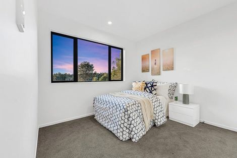 Photo of property in 3a Raupapa Street, Northcote, Auckland, 0627