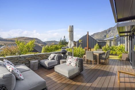 Photo of property in 10a Kinross Lane, Jacks Point, Queenstown, 9371