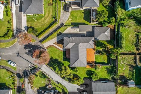 Photo of property in 11 Heather Place, Melville, Hamilton, 3206