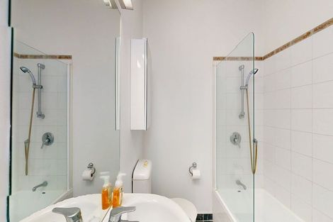 Photo of property in Atrium Towers, 9a/154 The Terrace, Wellington Central, Wellington, 6011