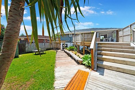 Photo of property in 44 Sunnybrae Road, Hillcrest, Auckland, 0627