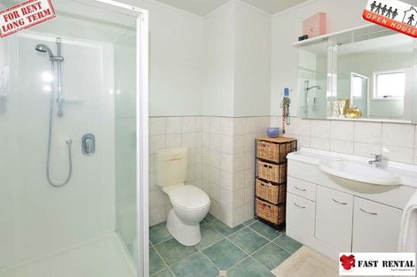 Photo of property in 20 Tawhana Crescent, Red Beach, 0932