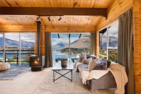 Photo of property in 20 Earnslaw Terrace, Queenstown, 9300