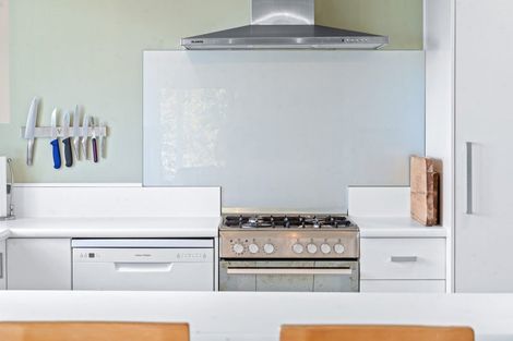 Photo of property in 88 Birkdale Road, Birkdale, Auckland, 0626