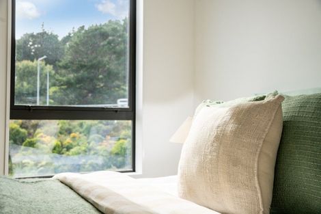 Photo of property in 90 Ara Paiwhenua, Tawa, Wellington, 5028