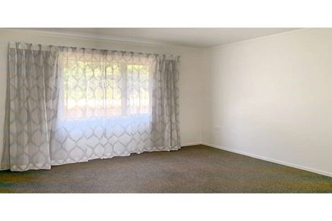 Photo of property in 27 Hinemoa Street, Levin, 5510