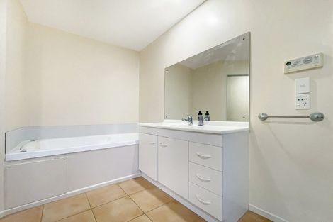 Photo of property in 18 Myers Grove, Churton Park, Wellington, 6037