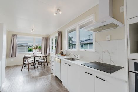 Photo of property in 39 Lilac Street, Melville, Hamilton, 3206