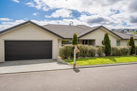 Photo of property in 7 Ships Cove, Whitby, Porirua, 5024