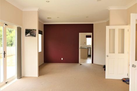 Photo of property in 211 Westchester Drive, Churton Park, Wellington, 6037