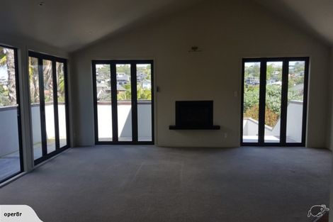 Photo of property in 46 Masterton Road, Rothesay Bay, Auckland, 0630